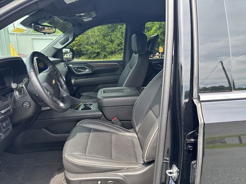 Used 2023 Chevrolet Tahoe Premier w/ Advanced Technology Package AWD/4WD image 11