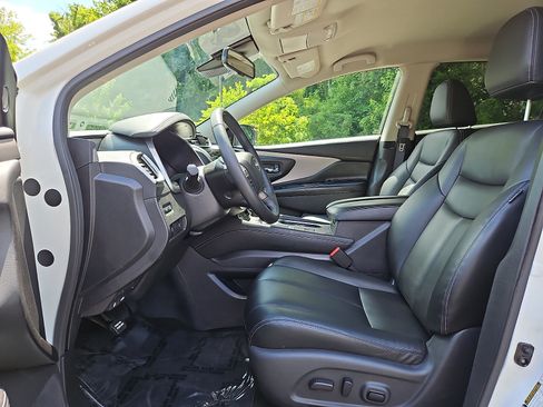 Certified 2023 Nissan Murano SV w/ SV Midnight Edition Package AWD/4WD image 13