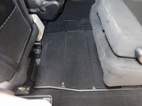 Used 2011 Dodge Grand Caravan SXT image 57