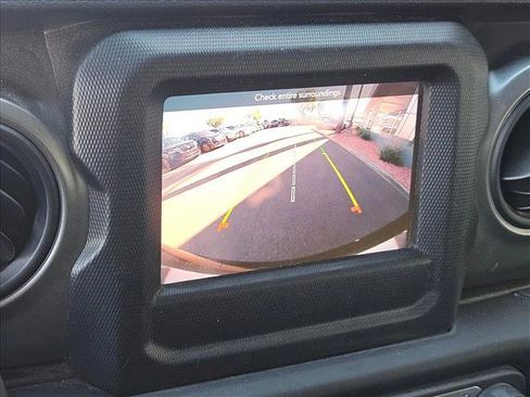 Used 2022 Jeep Wrangler Unlimited Sport image 10