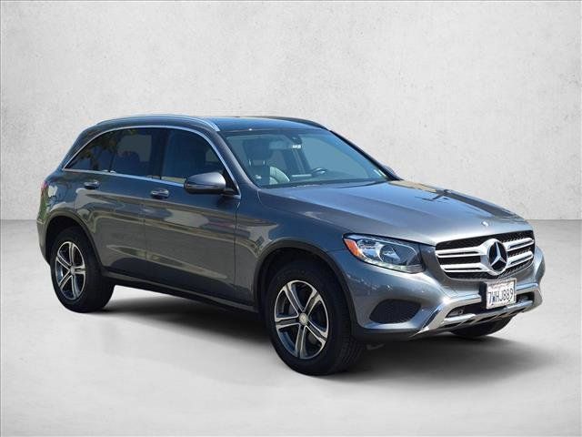 Used 2017 Mercedes-Benz GLC 300 image 3