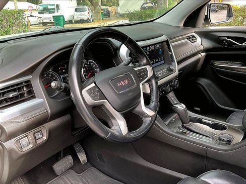 Used 2018 GMC Acadia SLT image 14