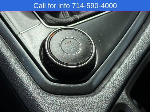 Used 2022 Volkswagen Tiguan SE w/ Panoramic Sunroof Package AWD/4WD image 23