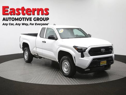 Used 2025 Toyota Tacoma SR RWD image 46