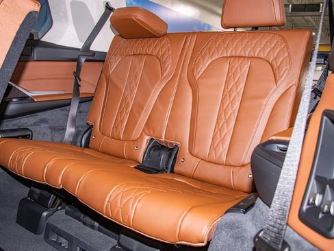 New 2026 BMW ALPINA XB7 image 23