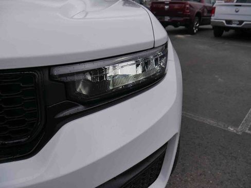 New 2025 Jeep Grand Cherokee Altitude image 22