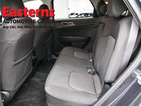 Used 2023 Kia Sportage LX AWD/4WD image 22