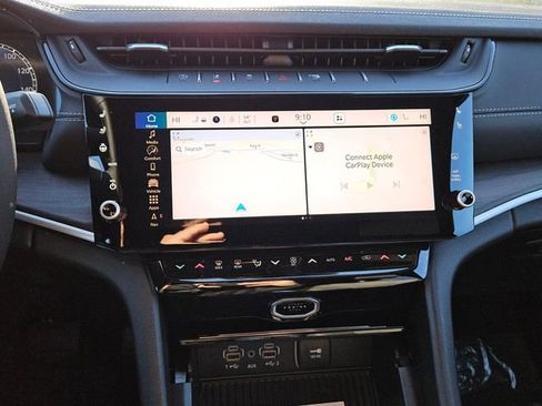 New 2026 Jeep Grand Cherokee L Limited image 8