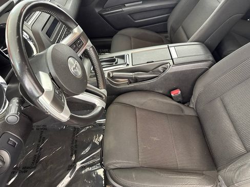 Used 2013 Ford Mustang Coupe RWD image 25