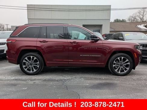 Used 2024 Jeep Grand Cherokee Overland w/ Luxury Tech Group IV AWD/4WD image 2