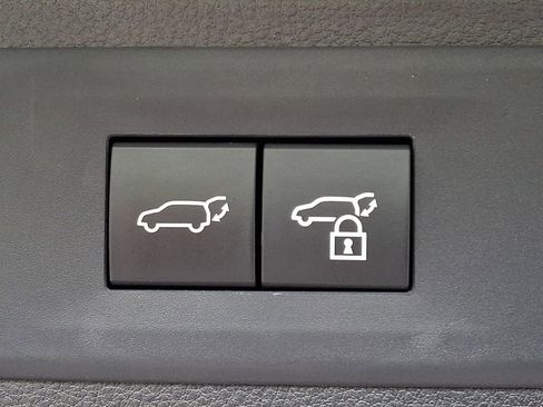 Used 2025 Lexus TX 500h AWD image 30
