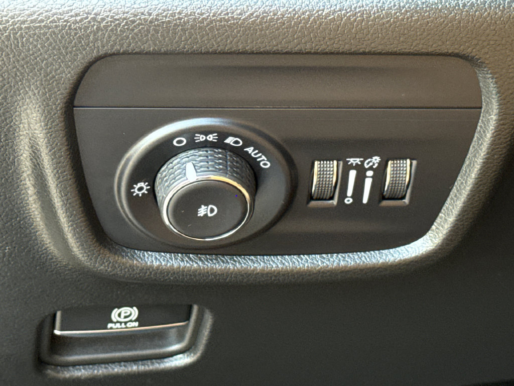 Used 2024 Jeep Grand Cherokee Summit w/ Adv Protech Group IV AWD/4WD image 24