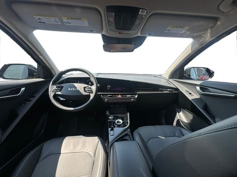 Used 2023 Kia Niro Wind w/ Wind Preserve Package FWD image 12