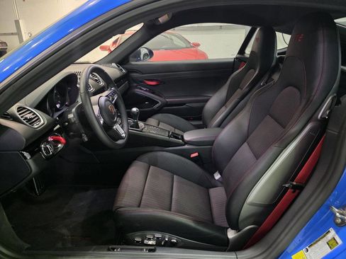Used 2023 Porsche 718 Cayman w/ Premium Package RWD image 54