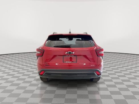 New 2026 Chevrolet Trax RS w/ Sunroof Package FWD image 11