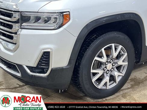 Used 2020 GMC Acadia SLT w/ Driver Alert Package II image 9