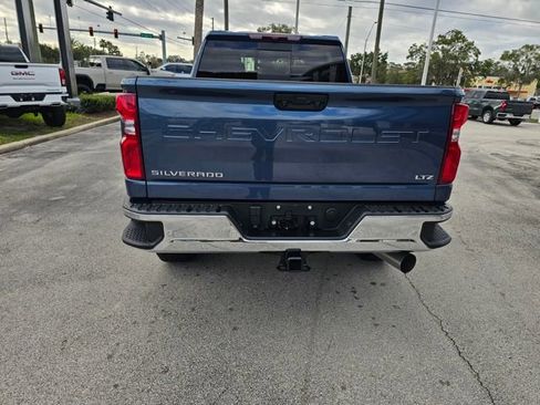 Used 2024 Chevrolet Silverado 2500 LTZ w/ LTZ Convenience Package AWD/4WD image 4