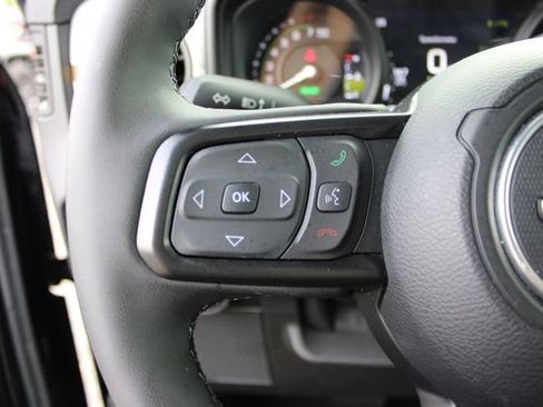 Used 2025 Jeep Wrangler Unlimited Sport S 4xe AWD/4WD image 18