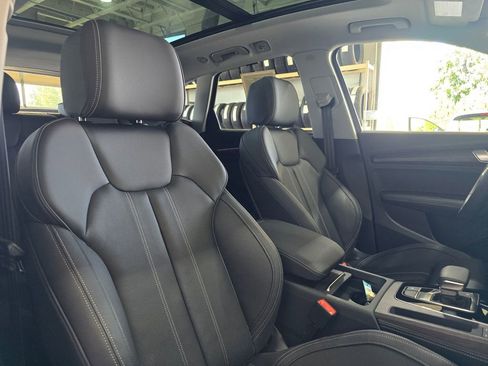 Used 2024 Audi Q5 e Prestige w/ Prestige Package image 30