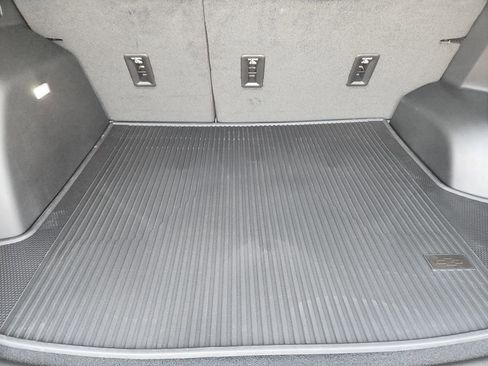 New 2026 Chevrolet Equinox LT w/ LPO, Floor Liner Package FWD image 21