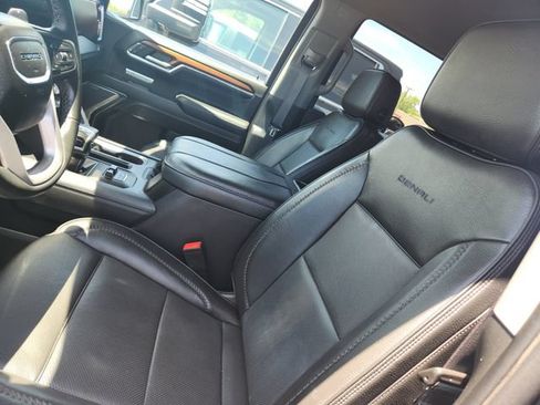 Used 2023 GMC Sierra 1500 Denali w/ Denali Reserve Package AWD/4WD image 14