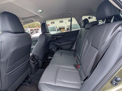 Used 2022 Subaru Outback Limited image 12