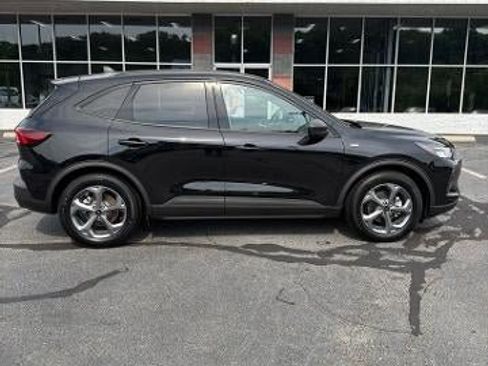 New 2025 Ford Escape ST-Line w/ Cold Weather Package FWD image 4