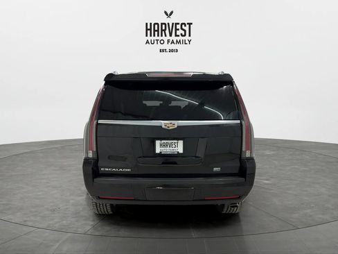Used 2020 Cadillac Escalade Platinum image 5