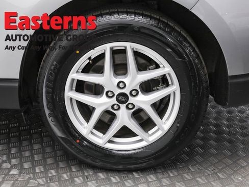 Used 2024 Ford Edge SEL image 8