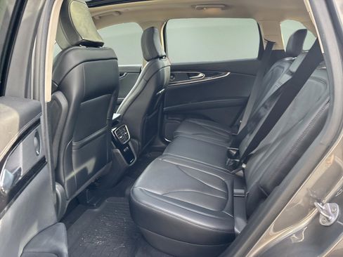 Used 2022 Lincoln Nautilus Reserve image 20