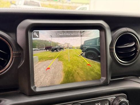 Used 2022 Jeep Gladiator Overland AWD/4WD image 48