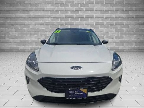 Certified 2022 Ford Escape SEL w/ SEL Stealth AWD Package image 6