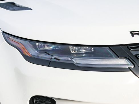 New 2026 Land Rover Range Rover Evoque Dynamic SE image 15