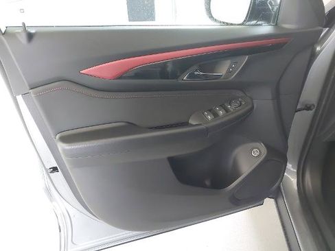 New 2026 Chevrolet TrailBlazer RS w/ Convenience Package FWD image 25