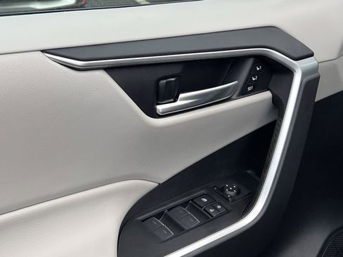 New 2025 Toyota RAV4 XLE Premium image 10