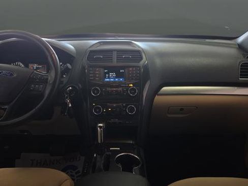 Used 2017 Ford Explorer 4WD image 11
