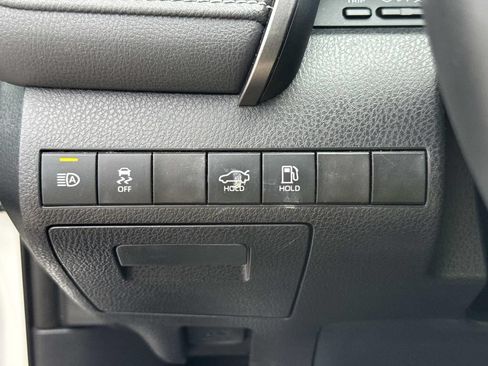 Used 2020 Toyota Camry SE FWD image 41