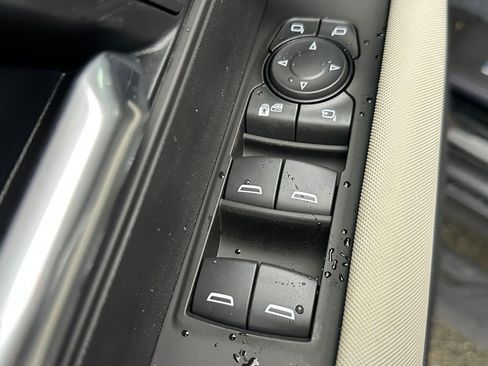 New 2026 GMC Hummer EV SUV image 21