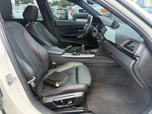 Used 2013 BMW 335i Sedan RWD image 11