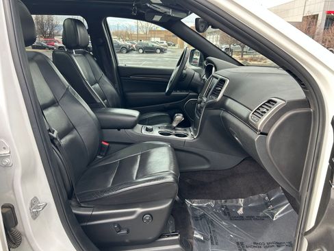 Used 2018 Jeep Grand Cherokee High Altitude image 29