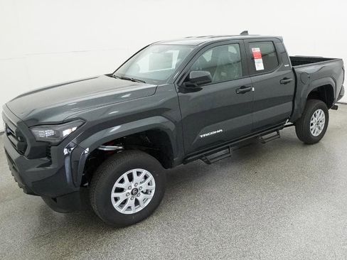 New 2025 Toyota Tacoma SR5 AWD/4WD image 30