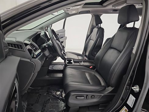 Certified 2023 Honda Odyssey Touring image 31