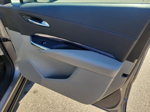 Used 2023 Cadillac XT4 Luxury w/ Cold Weather Package image 34