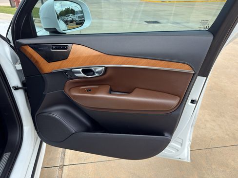Used 2020 Volvo XC90 T6 Inscription AWD/4WD image 12