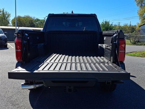 New 2025 Toyota Tacoma TRD Sport image 19