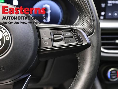 Used 2024 Alfa Romeo Stelvio Ti w/ Active Assist Plus Package image 15