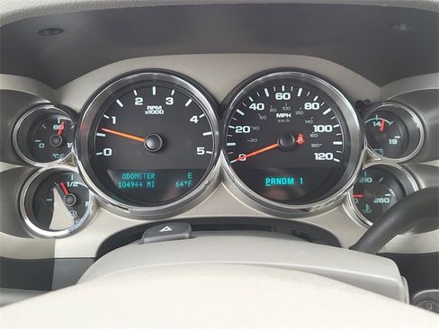 Used 2013 GMC Sierra 2500 SLE w/ Suspension Package, Off-Road image 21