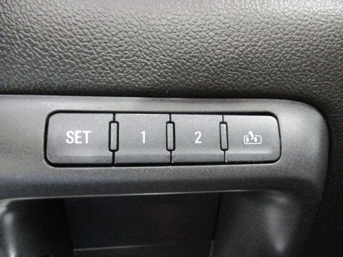 Used 2018 GMC Sierra 1500 SLT AWD/4WD image 16