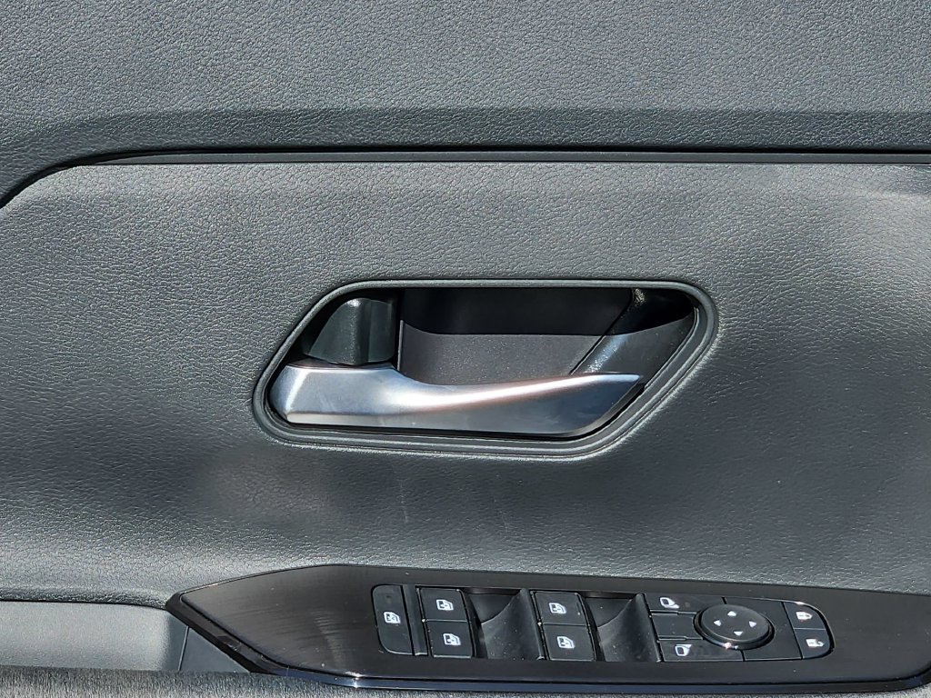 New 2027 Nissan Kicks SV AWD/4WD image 15