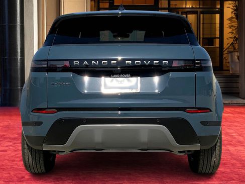 New 2026 Land Rover Range Rover Evoque S image 4